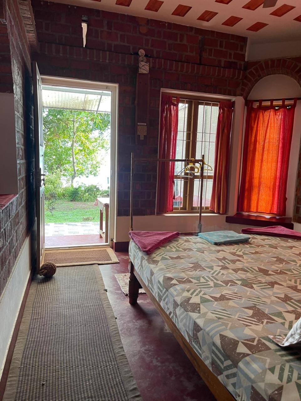 Ashtamudivillas Kollam Eksteriør billede