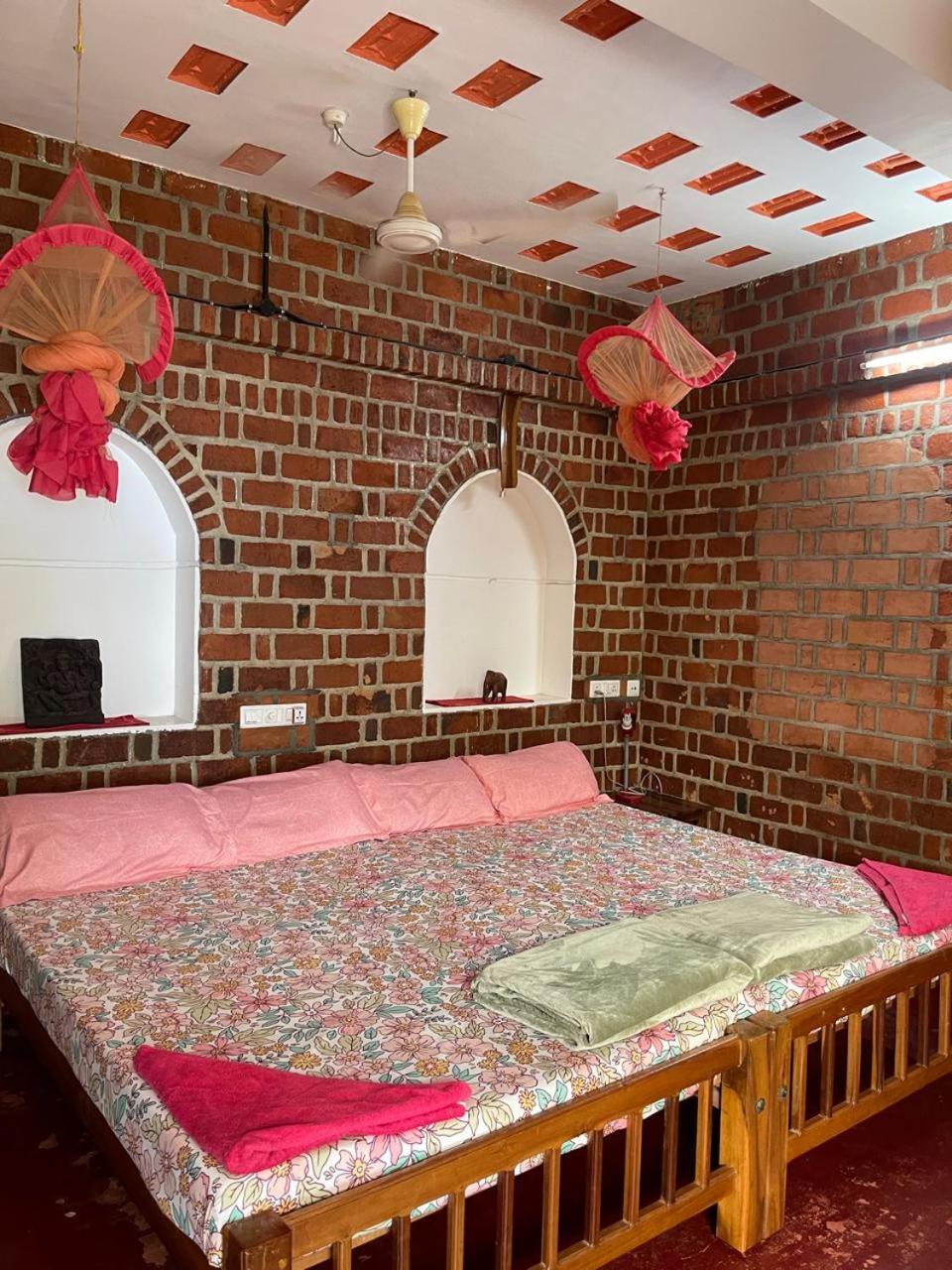 Ashtamudivillas Kollam Eksteriør billede